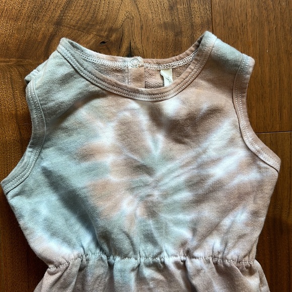 NWOT Rylee + Cru Cinch Tye Dye Rainbow Playsuit, Baby Romper 3-6 months - Picture 3 of 5